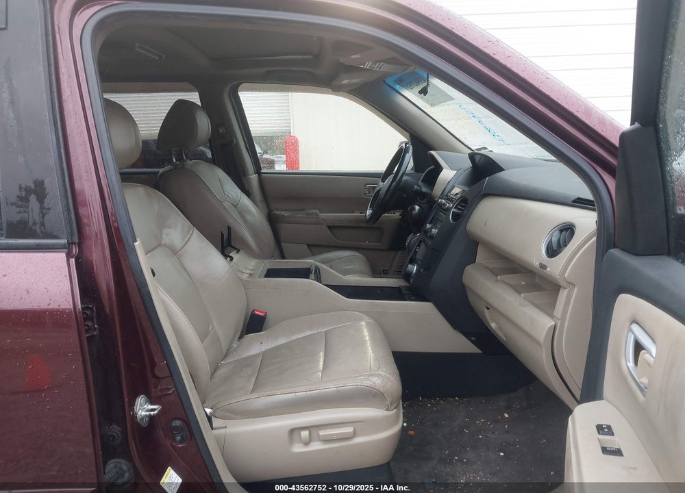 2012 HONDA PILOT VIN: 5FNYF3H63CB028800