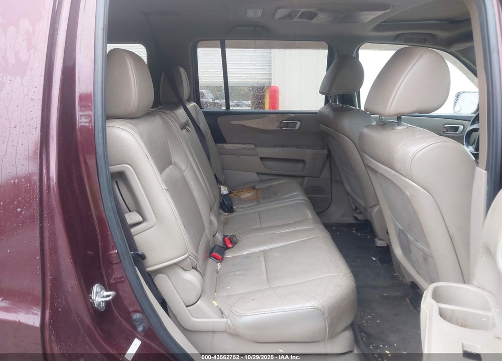 2012 HONDA PILOT VIN: 5FNYF3H63CB028800