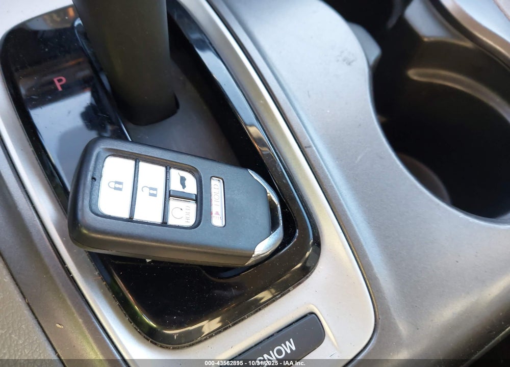 2016 HONDA PILOT EX VIN: 5FNYF5H46GB024143