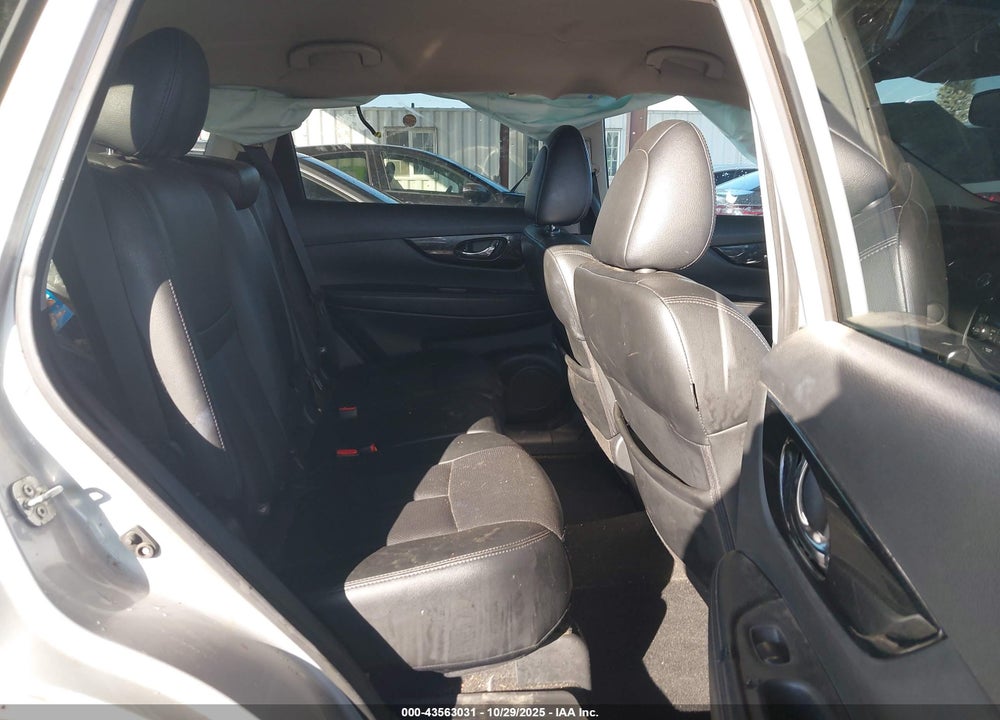 2019 NISSAN ROGUE VIN: 5N1AT2MT6KC817952
