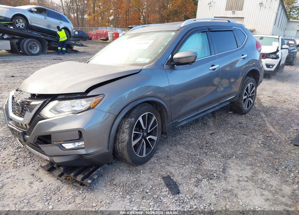 2018 NISSAN ROGUE SL VIN: JN8AT2MV5JW349588