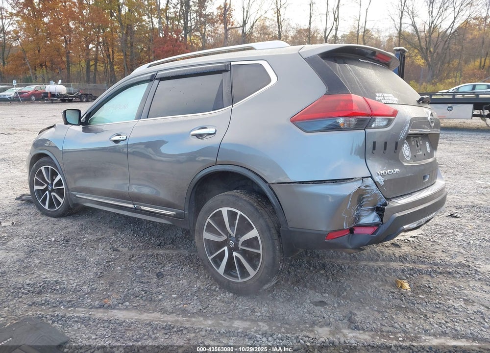 2018 NISSAN ROGUE SL VIN: JN8AT2MV5JW349588