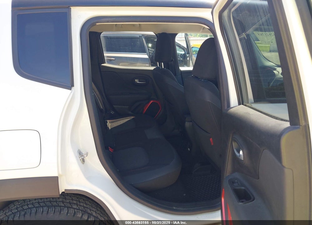 2017 JEEP RENEGADE TRAILHAWK 4X4 VIN: ZACCJBCB4HPE87583