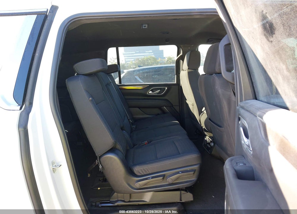 2024 GMC YUKON XL 4WD SLE VIN: 1GKS2FET4RR381874