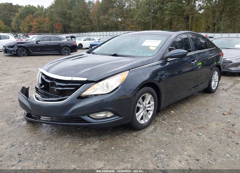 2013 HYUNDAI SONATA GLS VIN: 5NPEB4AC2DH692495