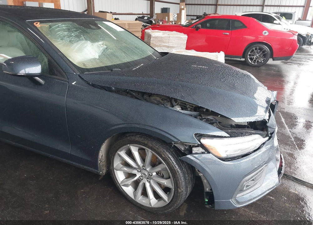 2021 VOLVO S60 T6 MOMENTUM VIN: 7JRA22TK4MG094163