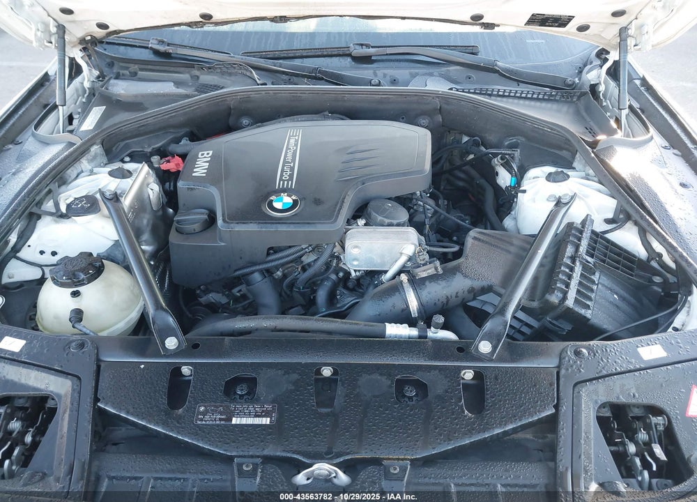 2013 BMW 528I VIN: WBAXG5C58DDY30977