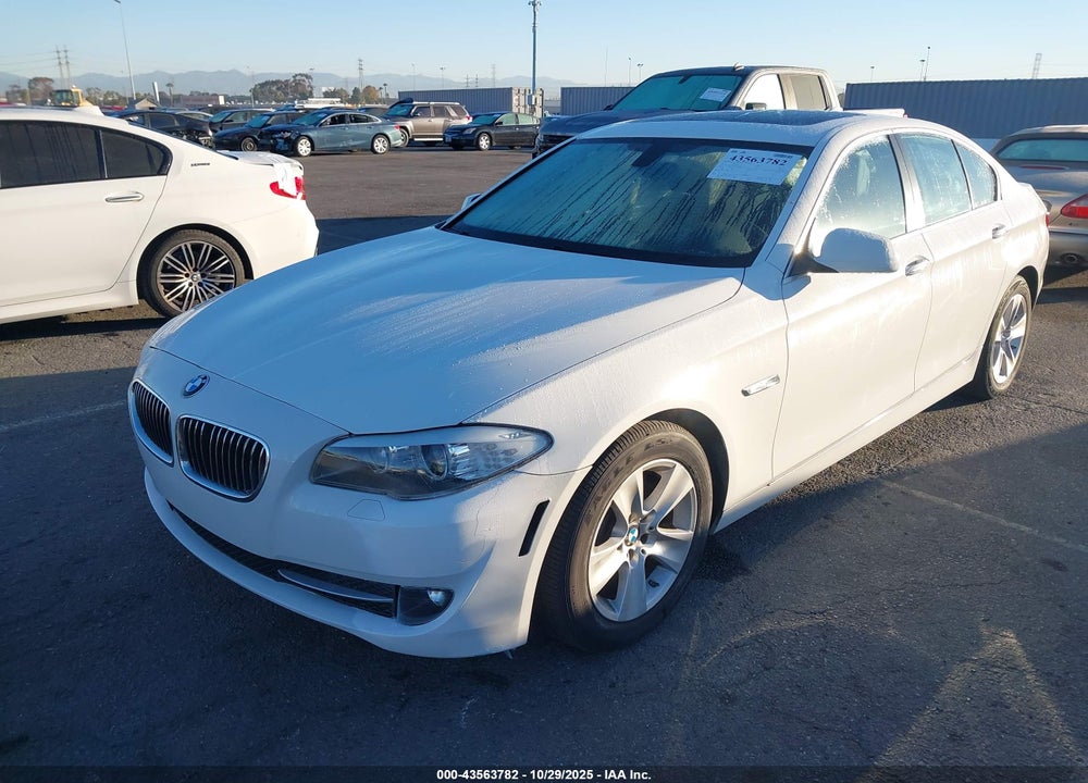 2013 BMW 528I VIN: WBAXG5C58DDY30977
