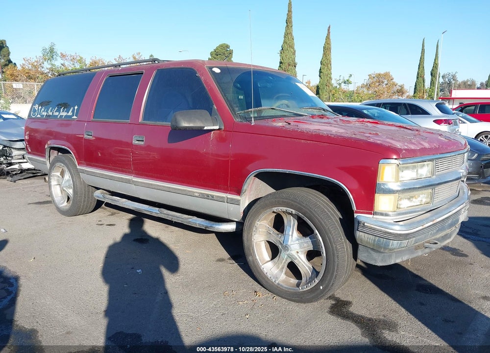 1996 CHEVROLET SUBURBAN K1500 VIN: 3GNFK16R9TG163690