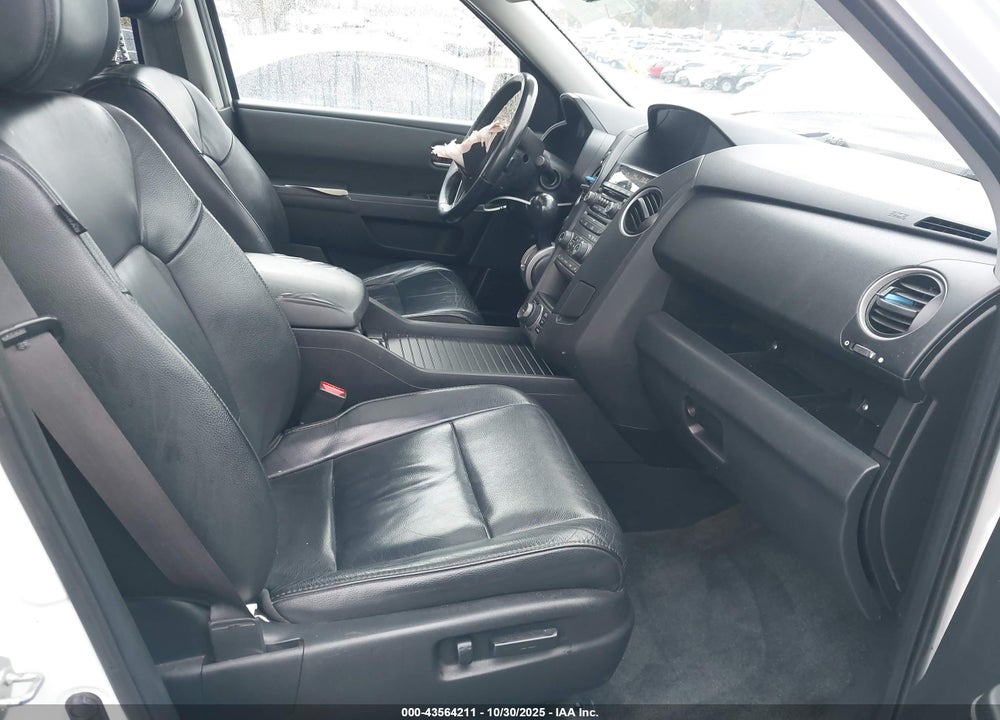 2014 HONDA PILOT TOURING VIN: 5FNYF4H9XEB010748