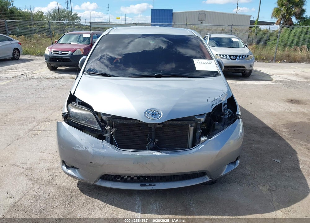 2014 TOYOTA SIENNA L V6 7 PASSENGER VIN: 5TDZK3DC3ES461317