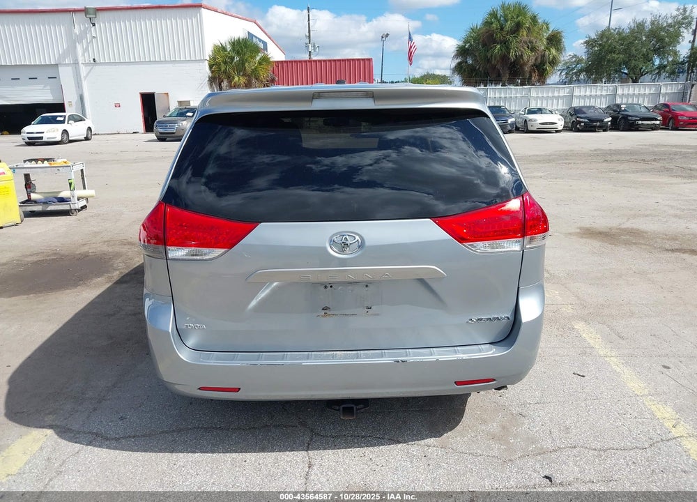2014 TOYOTA SIENNA L V6 7 PASSENGER VIN: 5TDZK3DC3ES461317