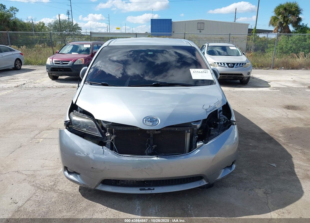 2014 TOYOTA SIENNA L V6 7 PASSENGER VIN: 5TDZK3DC3ES461317
