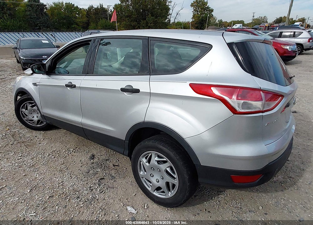 2015 FORD ESCAPE S VIN: 1FMCU0F79FUA58093