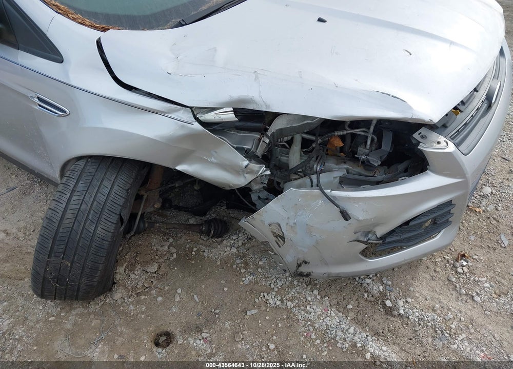 2015 FORD ESCAPE S VIN: 1FMCU0F79FUA58093