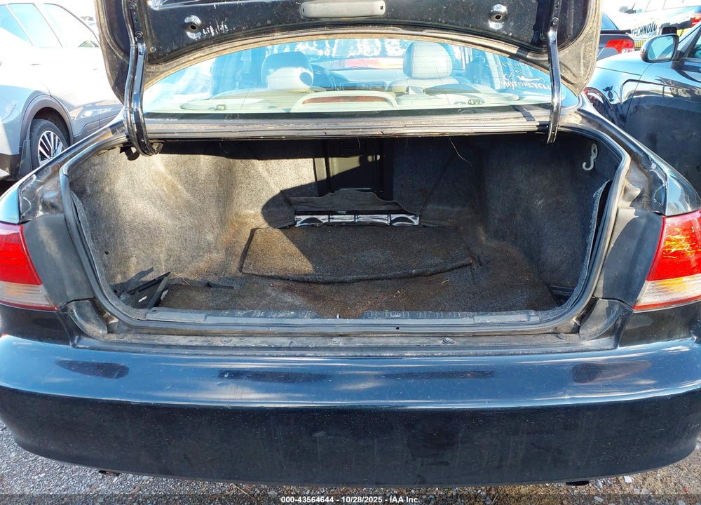 2002 HONDA ACCORD 3.0 EX VIN: 1HGCG16512A041902