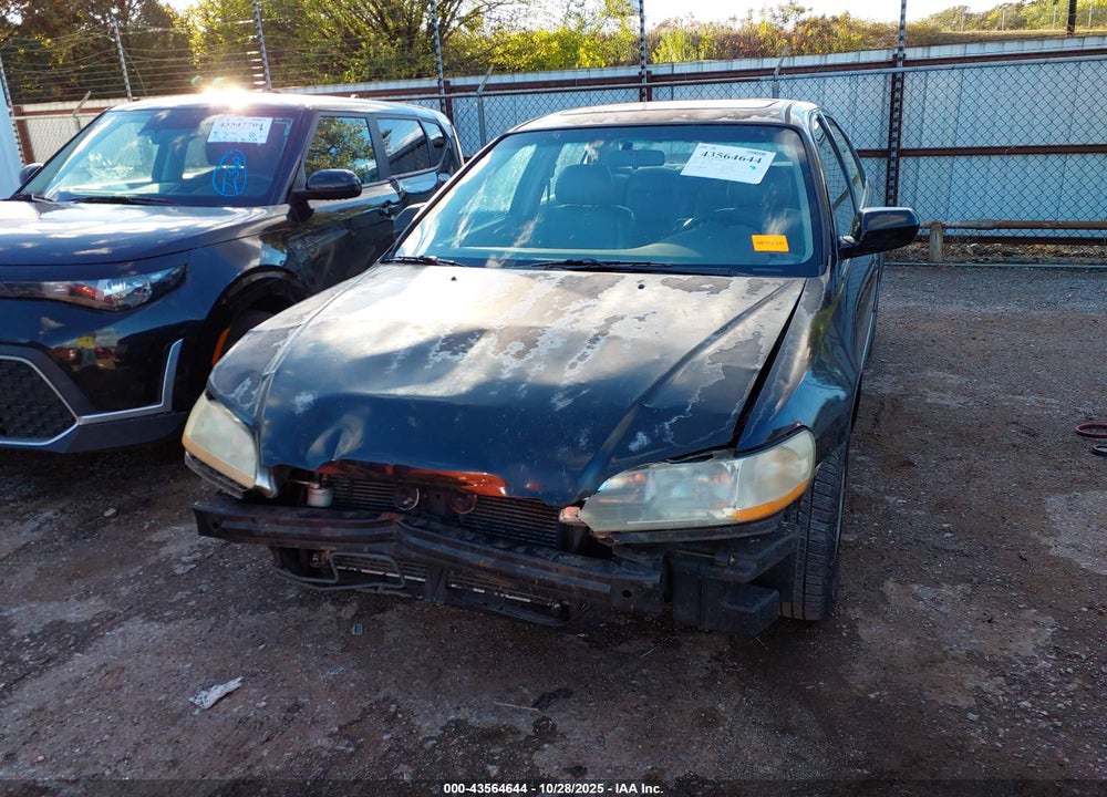 2002 HONDA ACCORD 3.0 EX VIN: 1HGCG16512A041902