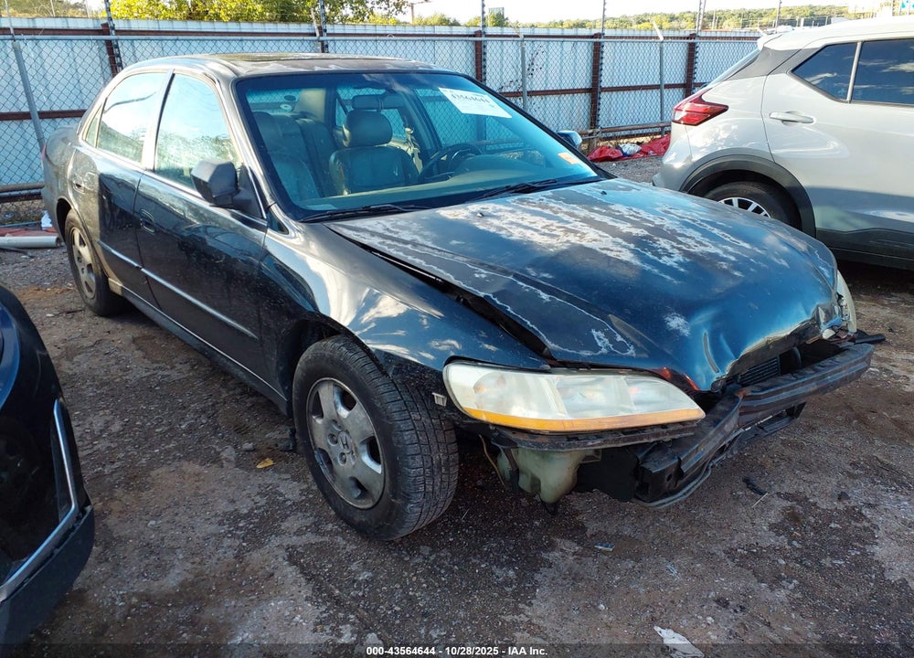 2002 HONDA ACCORD 3.0 EX VIN: 1HGCG16512A041902