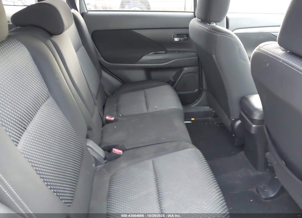 2016 MITSUBISHI OUTLANDER VIN: JA4AZ3A36GZ023903