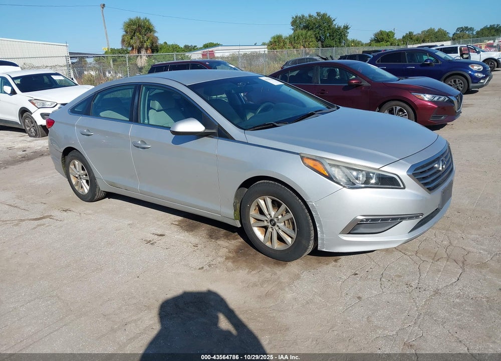 2015 HYUNDAI SONATA SE VIN: 5NPE24AF1FH066174