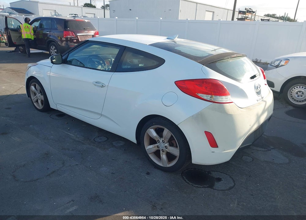 2015 HYUNDAI VELOSTER VIN: KMHTC6AD8FU228964