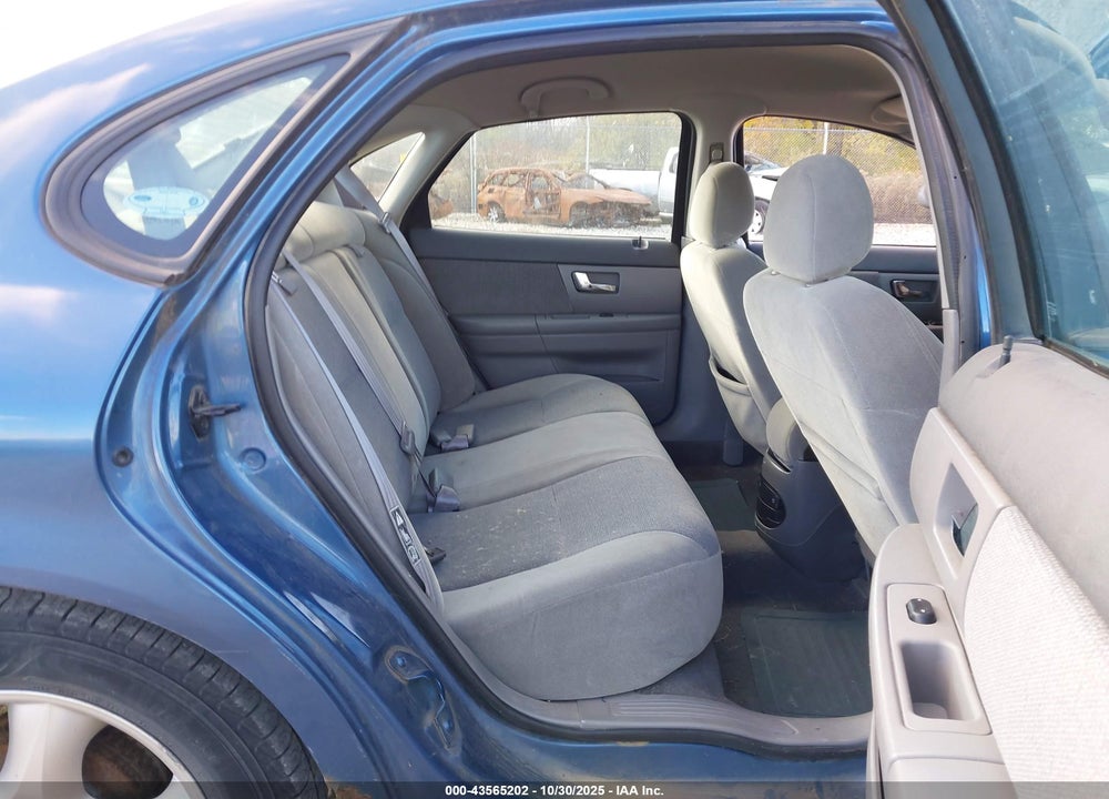 2002 FORD TAURUS SES VIN: 1FAFP55272G244614
