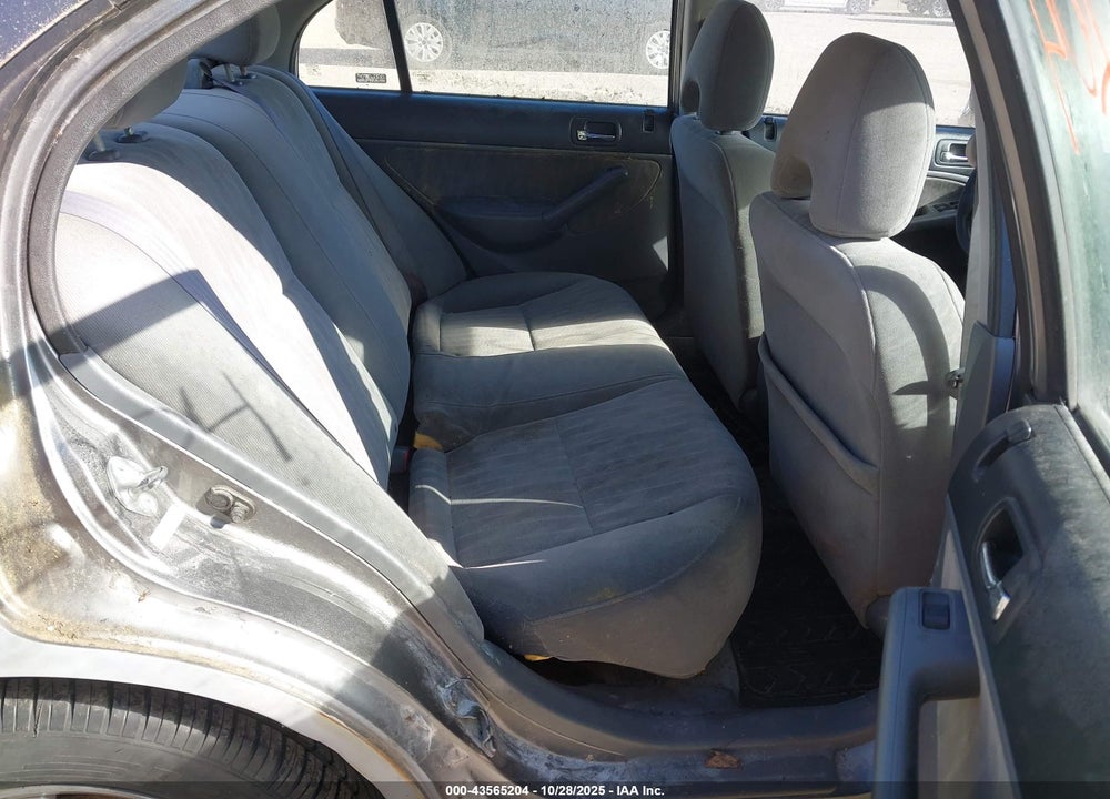 2005 HONDA CIVIC LX VIN: 2HGES16575H537946