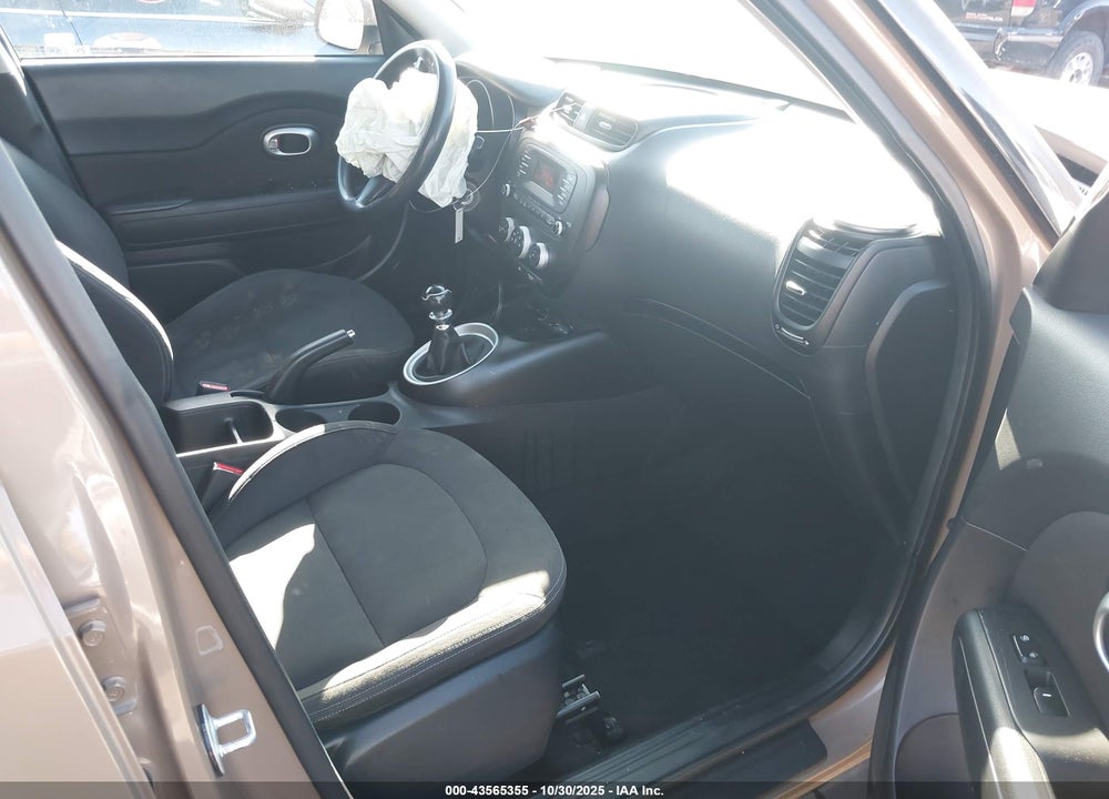 2015 KIA SOUL VIN: KNDJN2A28F7197257