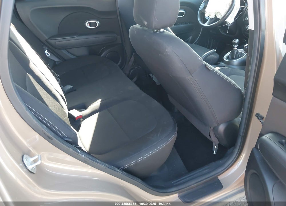 2015 KIA SOUL VIN: KNDJN2A28F7197257