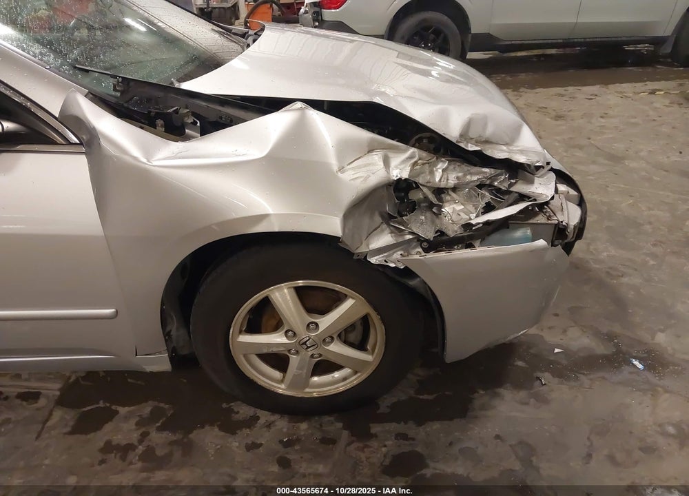 2004 HONDA ACCORD 2.4 EX VIN: 1HGCM56824A052596
