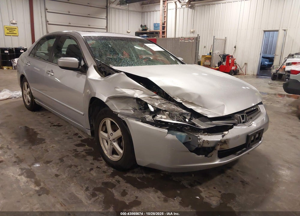 2004 HONDA ACCORD 2.4 EX VIN: 1HGCM56824A052596