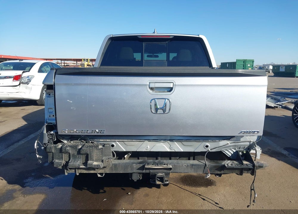 2019 HONDA RIDGELINE RTL VIN: 5FPYK3F51KB047700