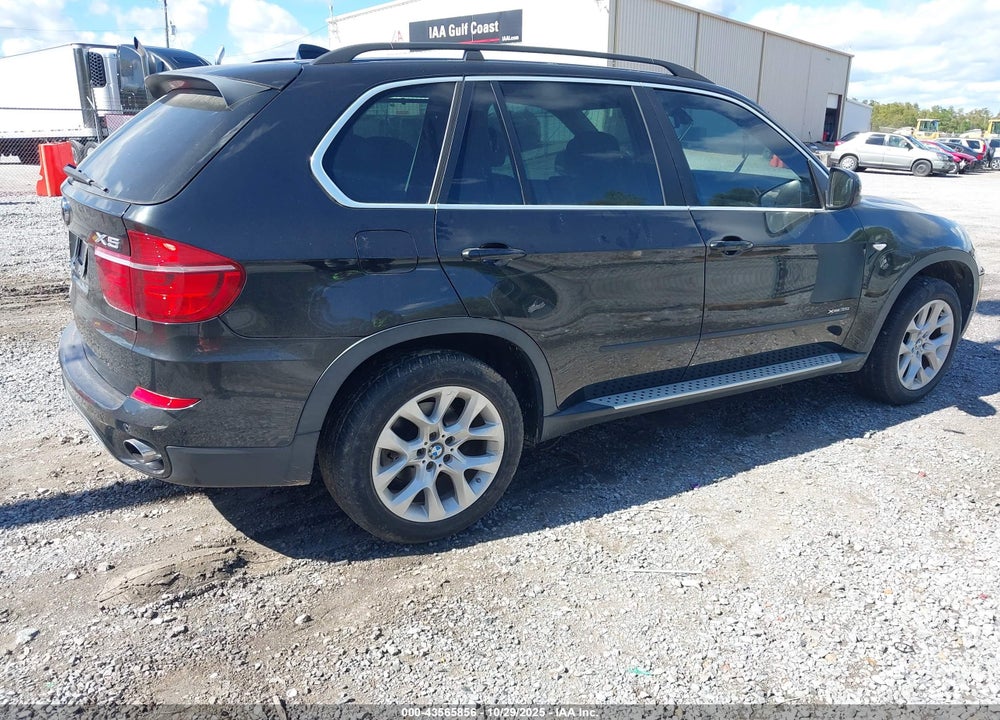 2013 BMW X5 VIN: 5UXZV4C55D0E11182