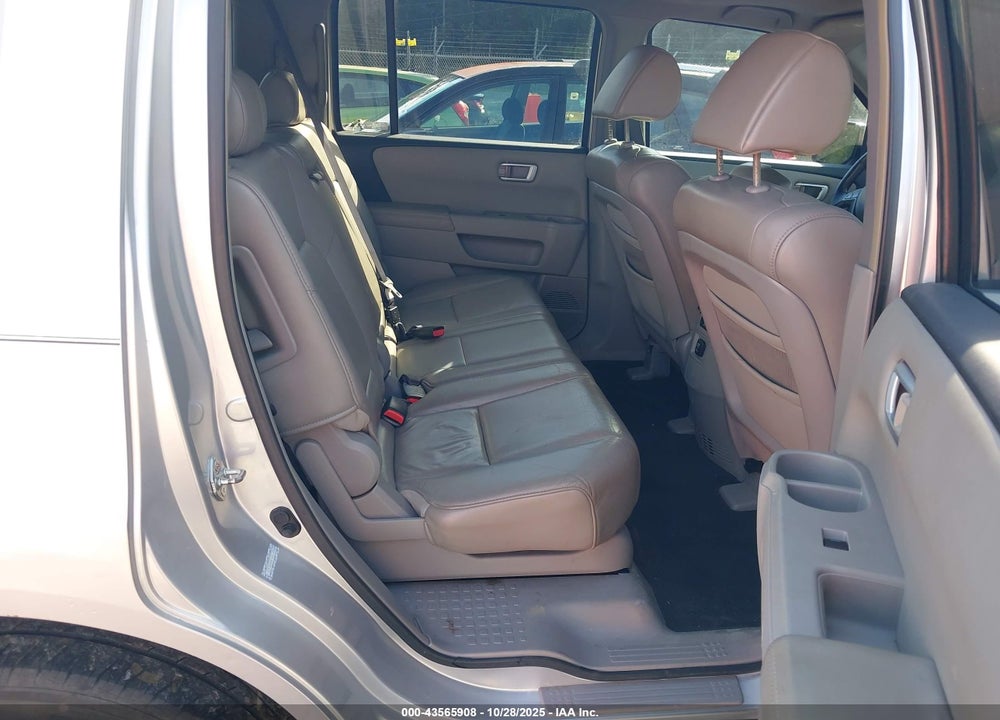 2009 HONDA PILOT VIN: 5FNYF38569B015930
