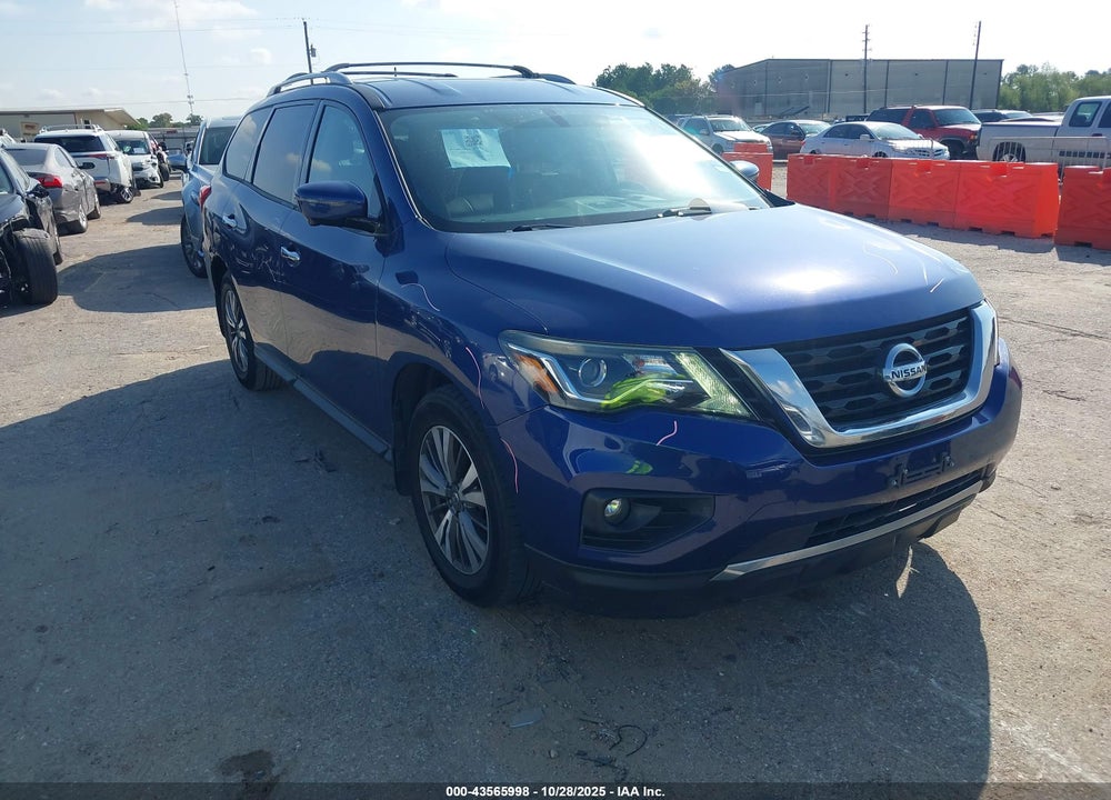 2017 NISSAN PATHFINDER SL VIN: 5N1DR2MM3HC695452