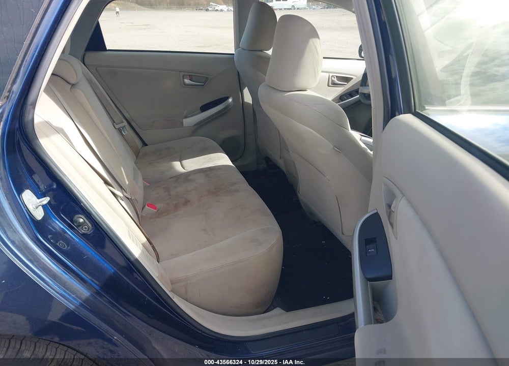 2013 TOYOTA PRIUS THREE VIN: JTDKN3DU4D1727585