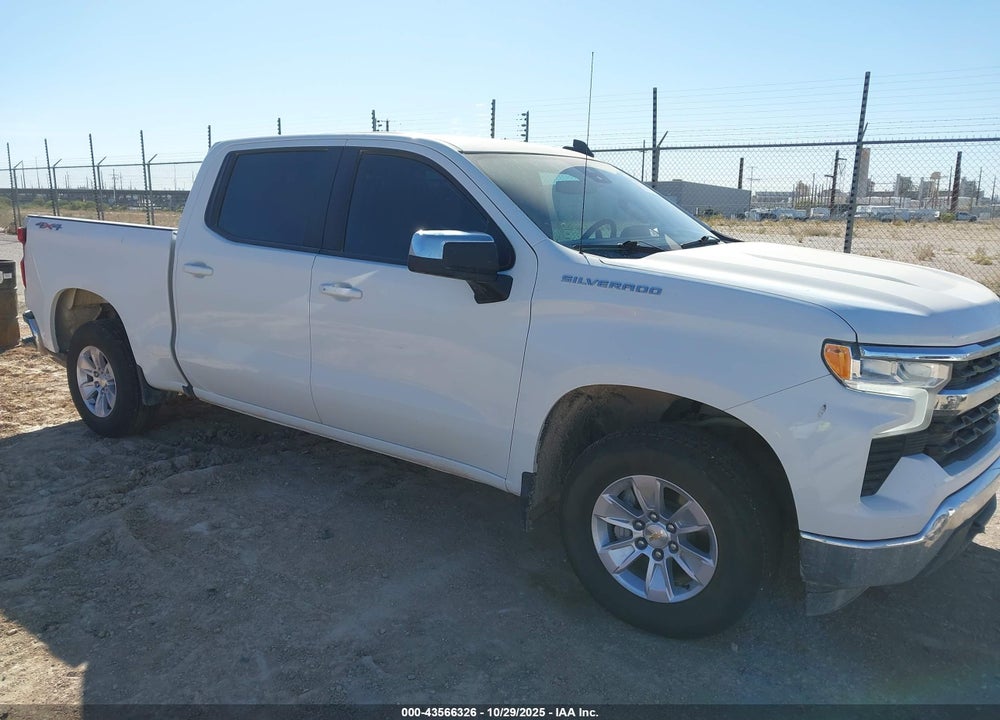 2022 CHEVROLET SILVERADO 1500 4WD STANDARD BED LT VIN: 1GCPDDEKXNZ504384
