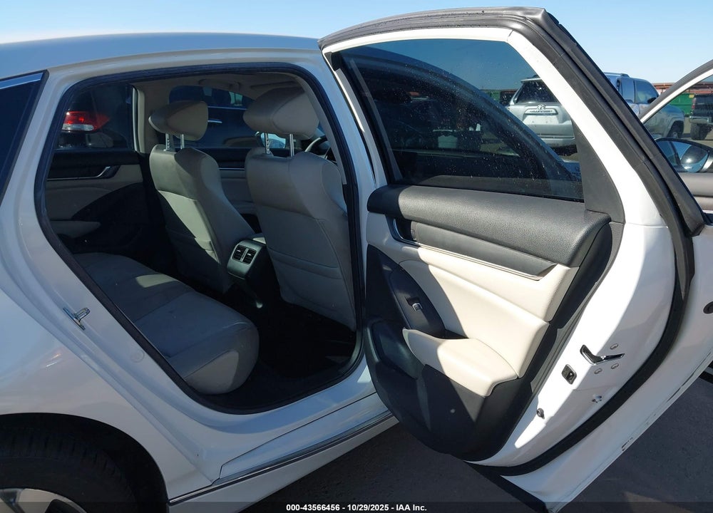 2019 HONDA ACCORD EX VIN: 1HGCV1F44KA073269