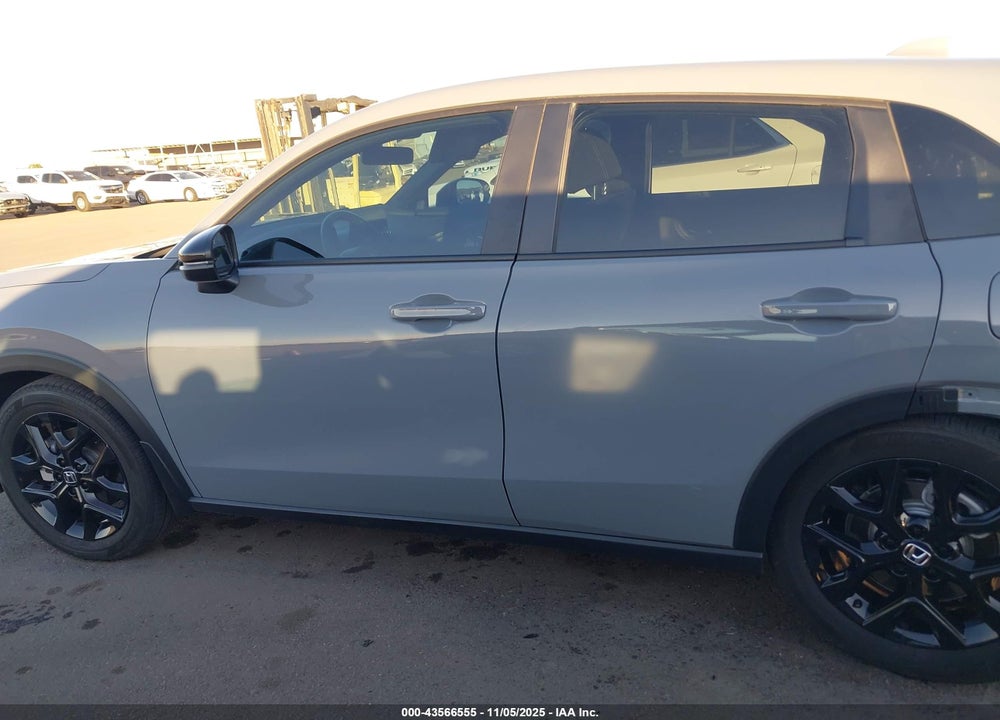 2024 HONDA HR-V 2WD SPORT/2WD SPORT W/O BSI VIN: 3CZRZ1H58RM718239