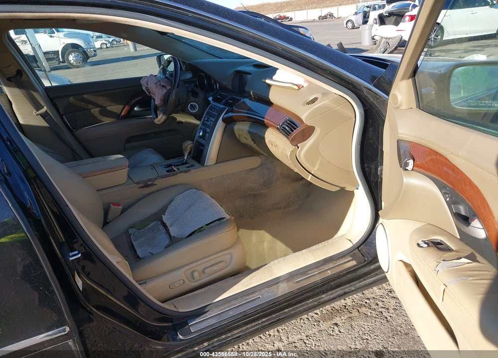 2005 ACURA RL 3.5 VIN: JH4KB16555C007610