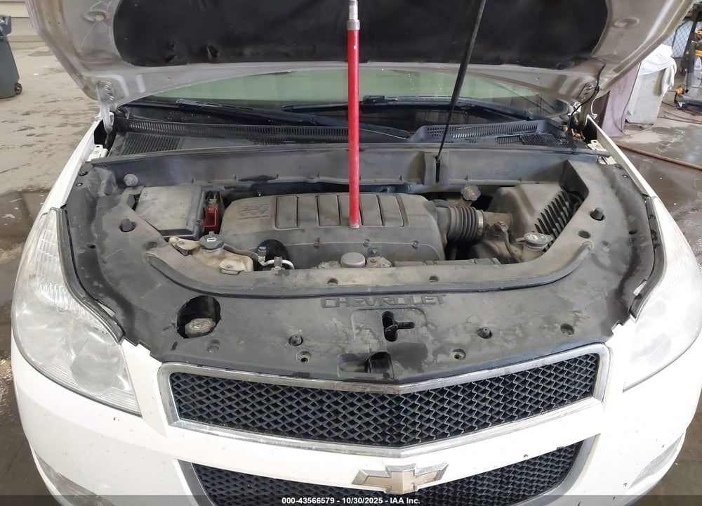 2012 CHEVROLET TRAVERSE LS VIN: 1GNKVEED1CJ132211
