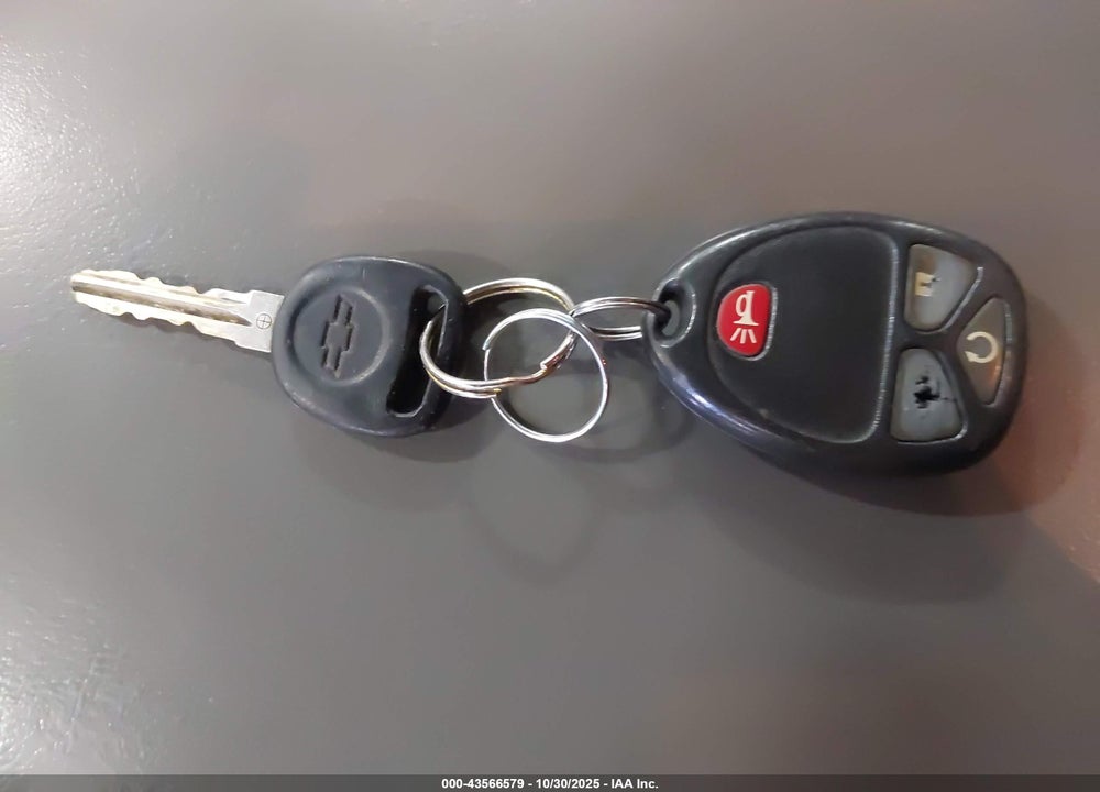 2012 CHEVROLET TRAVERSE LS VIN: 1GNKVEED1CJ132211
