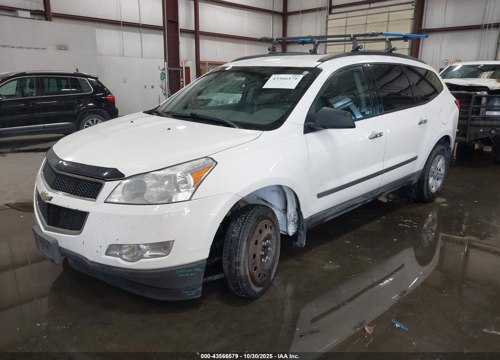 2012 CHEVROLET TRAVERSE LS VIN: 1GNKVEED1CJ132211