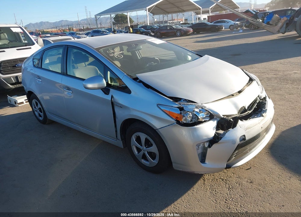2015 TOYOTA PRIUS TWO VIN: JTDKN3DU5F1883301