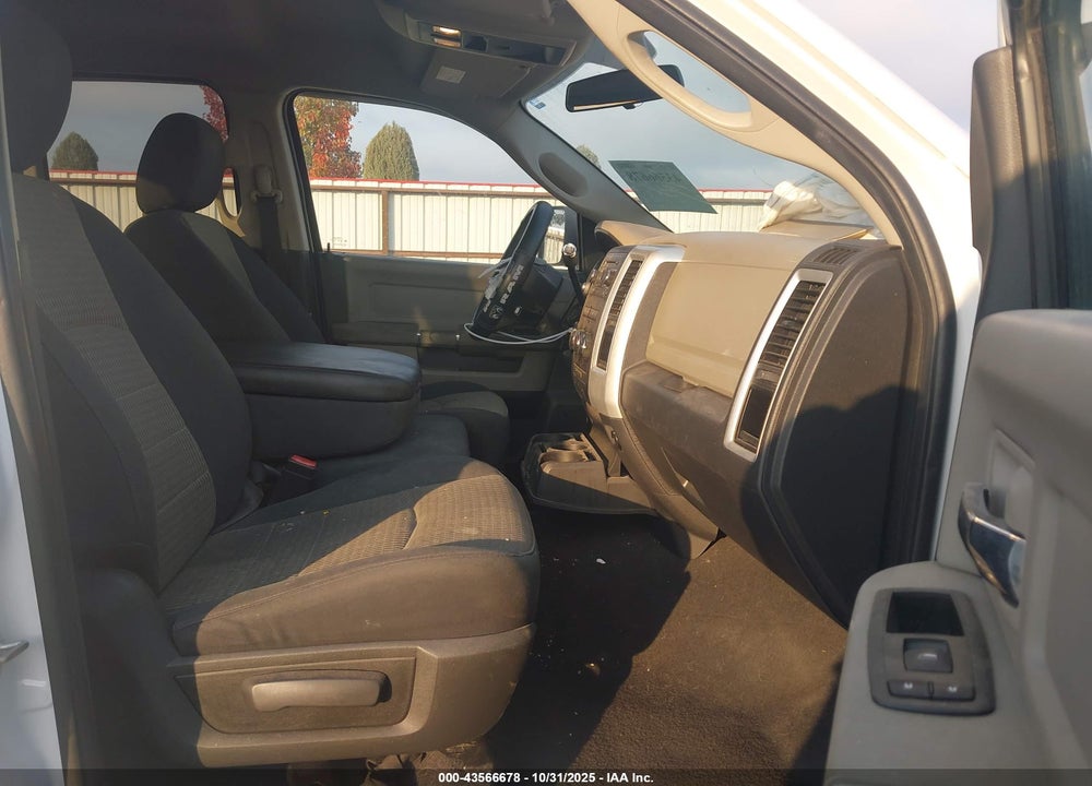 2010 DODGE RAM 1500 VIN: 1D7RV1GP1AS173748