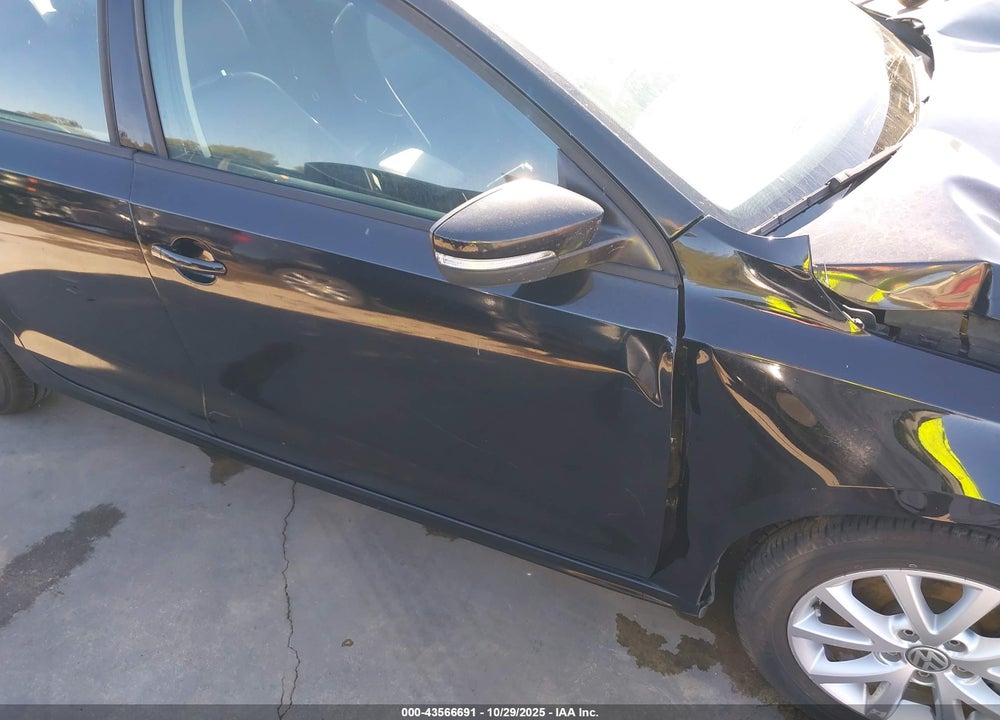 2012 VOLKSWAGEN JETTA 2.5L SE VIN: 3VWDX7AJXCM357441