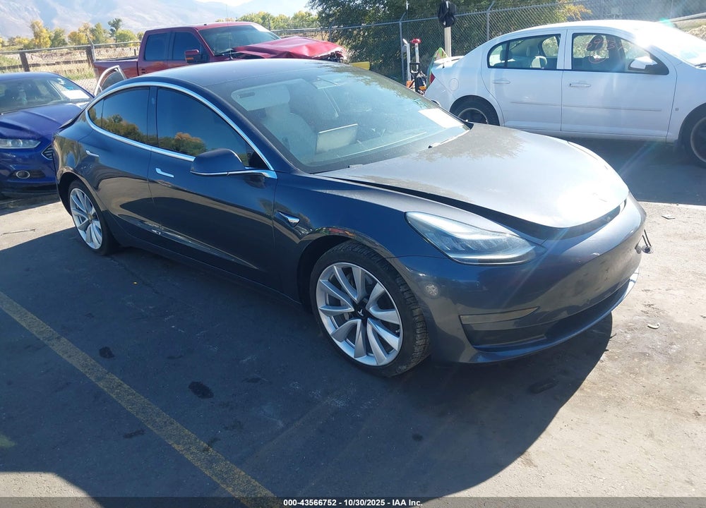 2018 TESLA MODEL 3 LONG RANGE/PERFORMANCE VIN: 5YJ3E1EB5JF100421