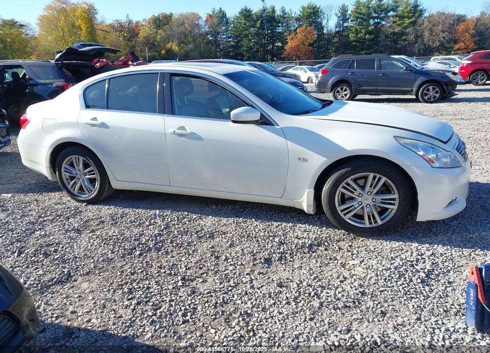 2015 INFINITI Q40 VIN: JN1CV6AR2FM651293