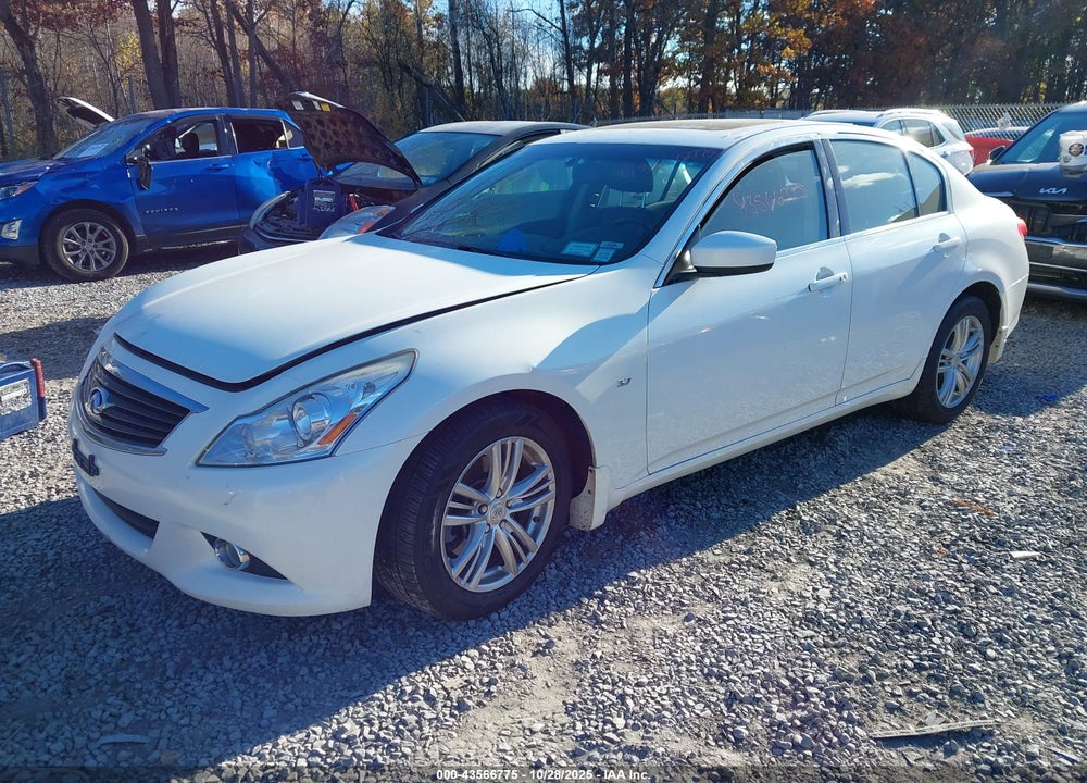 2015 INFINITI Q40 VIN: JN1CV6AR2FM651293