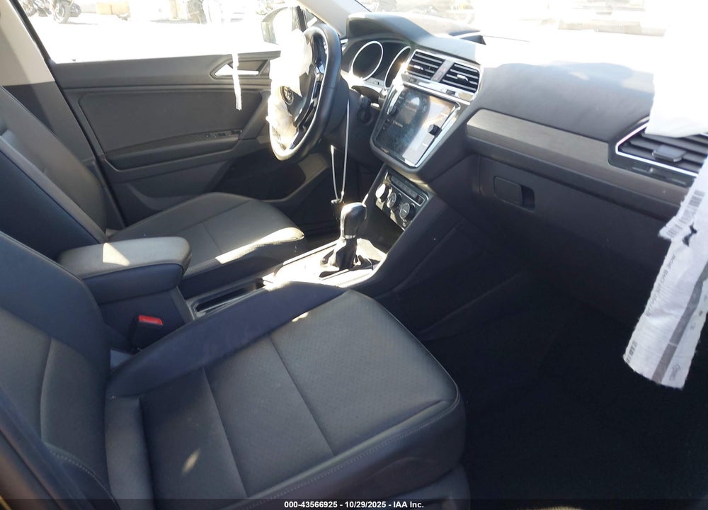 2019 VOLKSWAGEN TIGUAN 2.0T SE/2.0T SEL/2.0T SEL R-LINE/2.0T SEL R-LINE BLACK VIN: 3VV3B7AX7KM161264